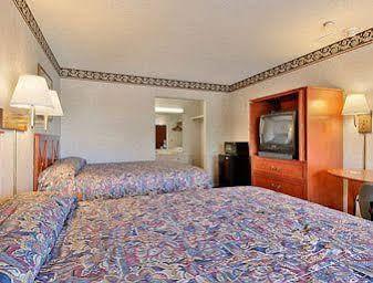 Rodeway Inn Leesburg Chain Of Lakes المظهر الخارجي الصورة